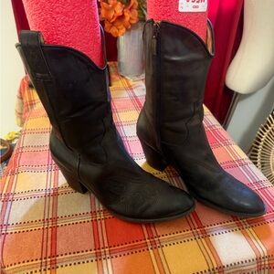 Guess Black Heeled Western Boots